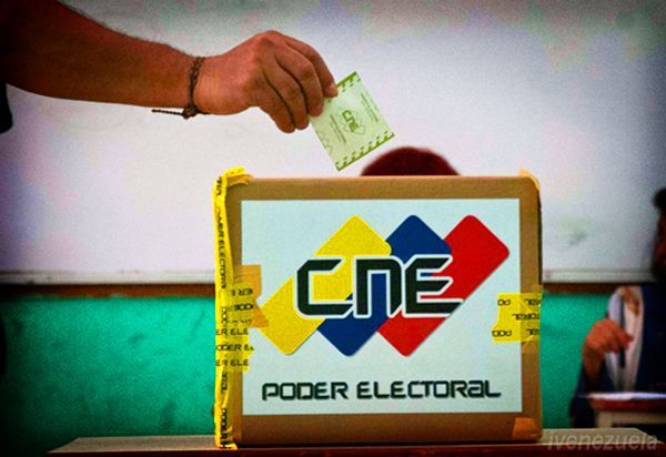 En parlamentarias de 2015 participó el 74 % del electorado