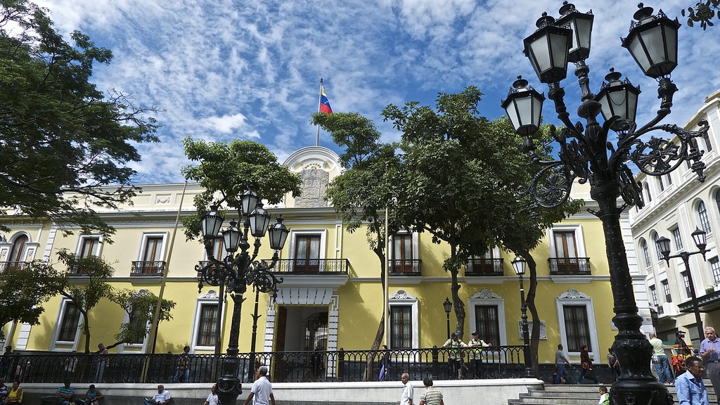 Gobierno de Maduro rechaza declaraciones «guerreristas» de presidente de Guyana