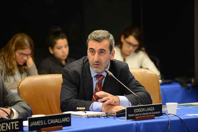 Edison Lanza pide "no bajar los brazos" en defensa de la libertad de expresión