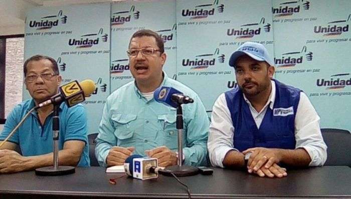 Plataforma Unitaria no puede esperar a última hora para definir el candidato, afirma Simón Calzadilla