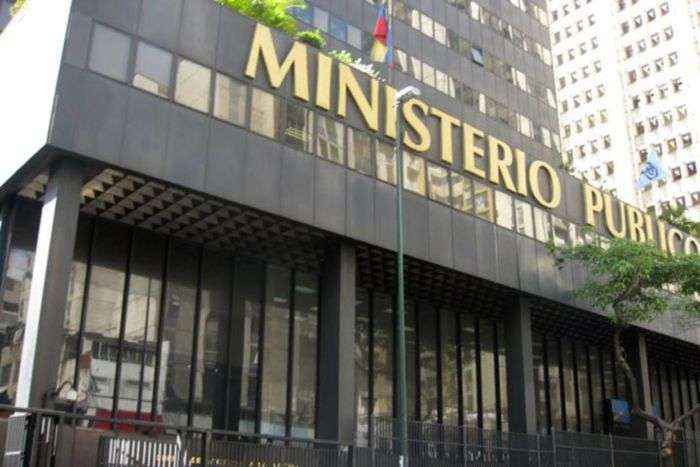 Dos adolescentes fueron detenidos por el robo de cuatro fusiles