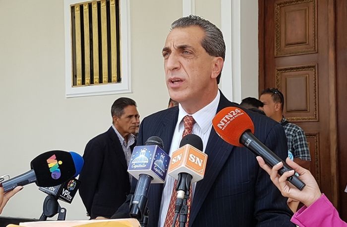 Fracción 16 de julio aún no decide respaldo a Juan Guaidó