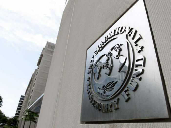 FMI: “Década de retroceso gigantesco” en Venezuela