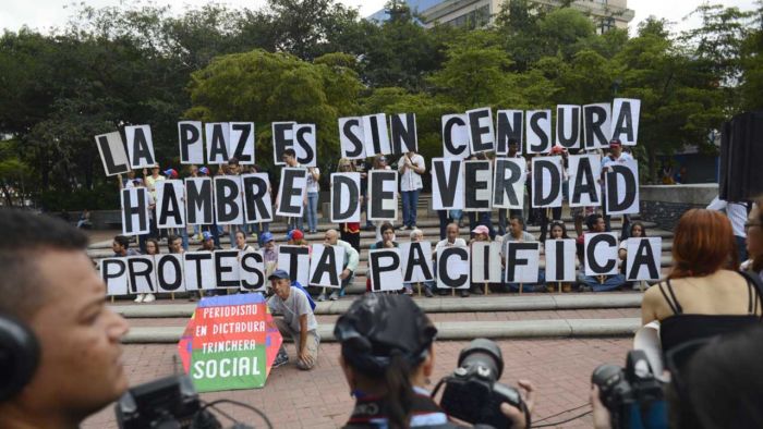 Protesta pacífica - la democracia