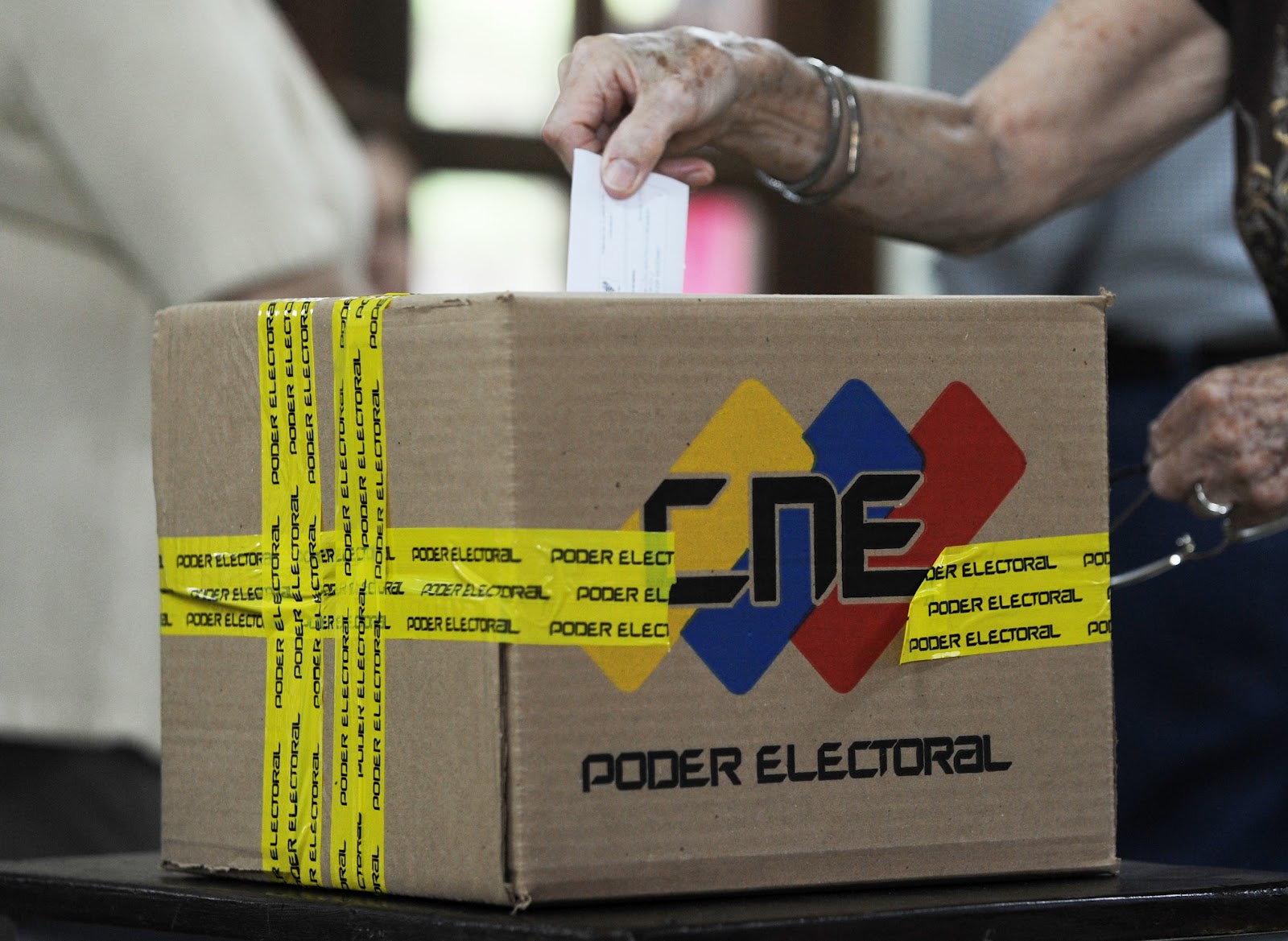 Disposición a votar cae a 46% si G4 no va a parlamentarias, según estudio