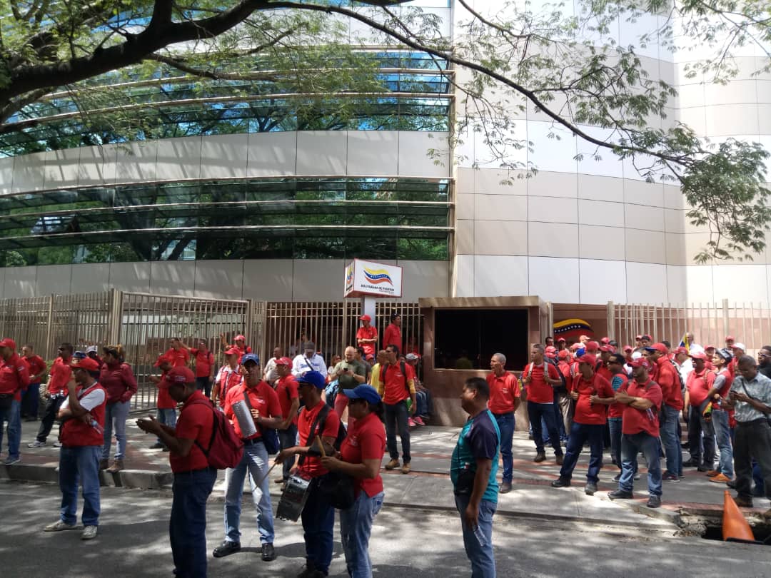 huelga general-empleados públicos-Bolipuertos-protesta-trabajadores-paro-amenaza-reclamos salariales