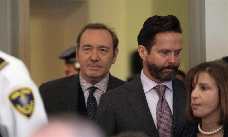 Acusan de agresión sexual a Kevin Spacey en Reino Unido