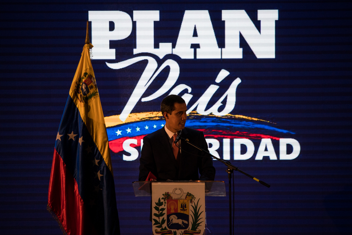 ejercer la política