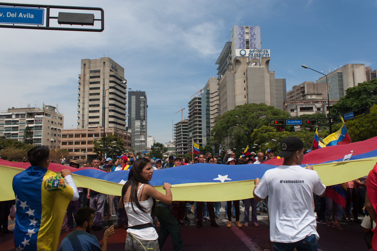 gobiernos democracia marchas