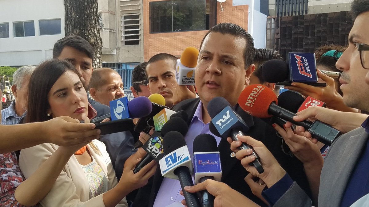 Foro Penal informa traslado de activistas de Fundaredes a centros médico