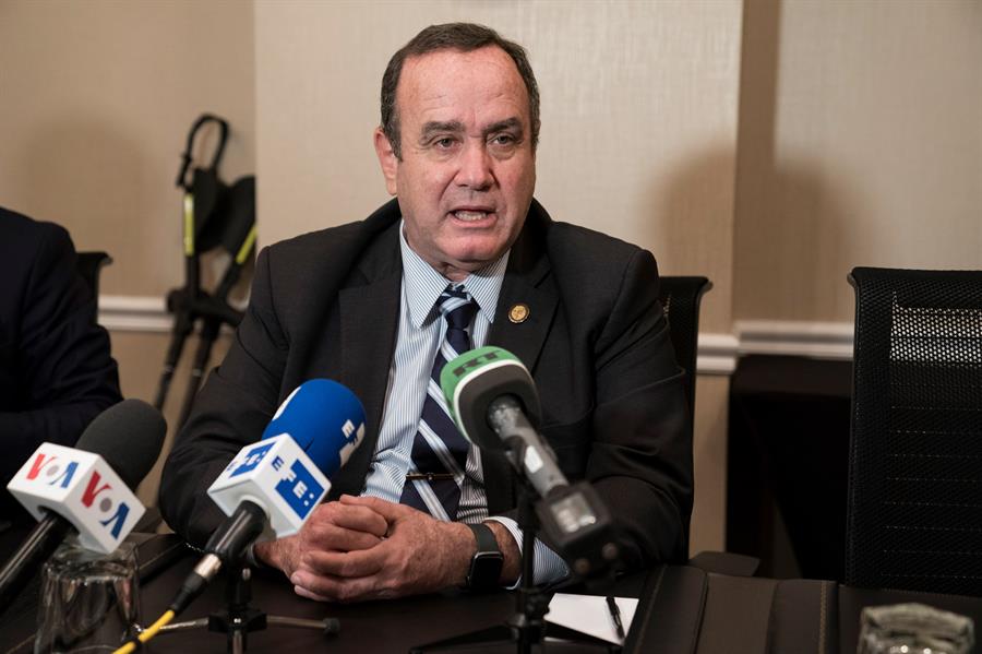 El presidente electo de Guatemala Alejandro Giammattei