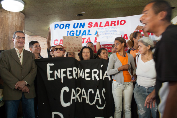 Paro nacional de enfermeras y trabajadores salud