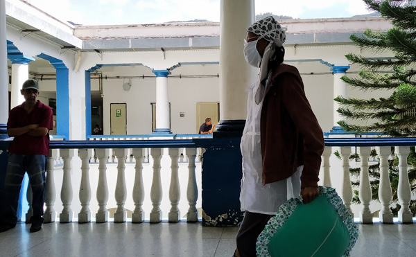 "Se nos están muriendo las mujeres", denuncia Alianza contra el Cáncer de Mama