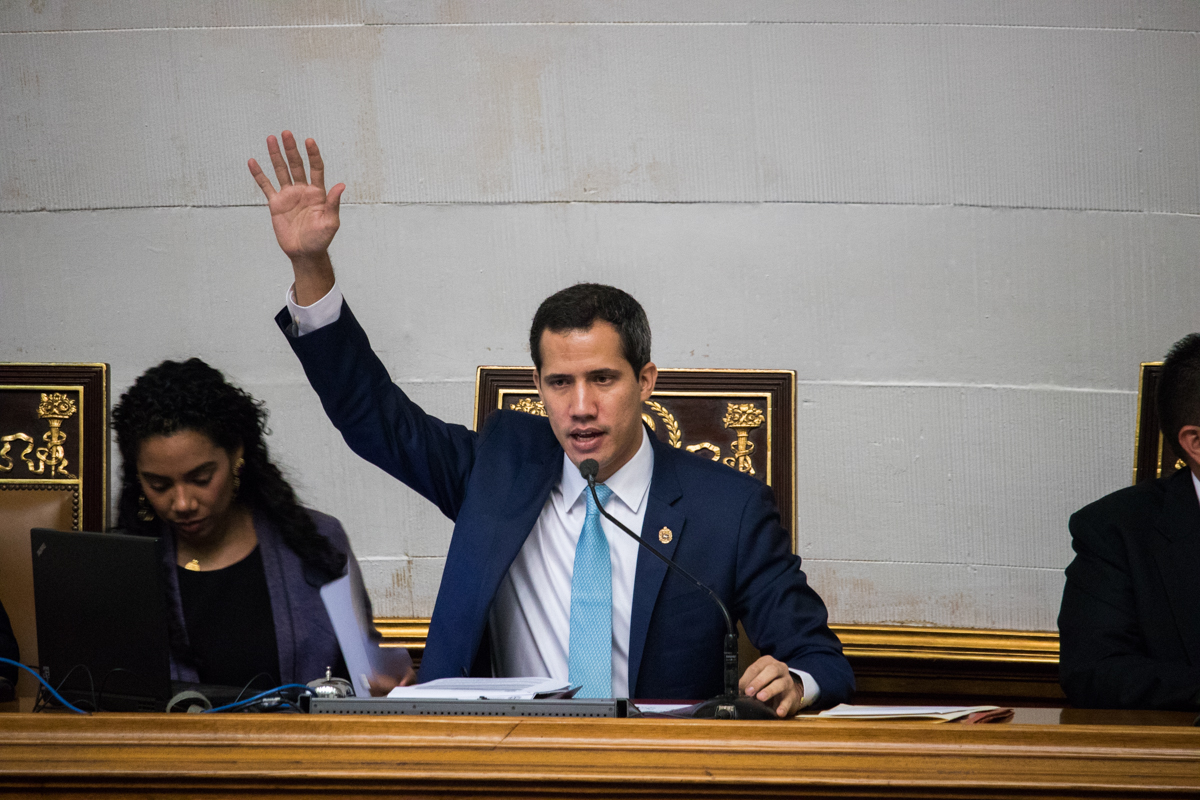 Guaidó es reconocido como presidente de la AN y encargado de Venezuela