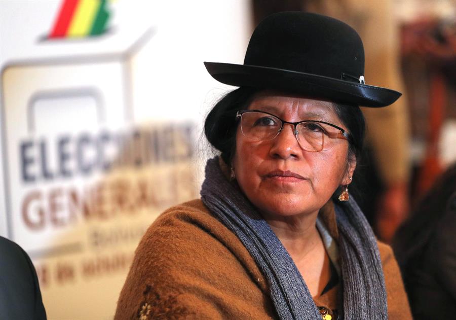 La presidenta del Tribunal Supremo Electoral de Bolivia, María Eugenia Choque, fue apresada
