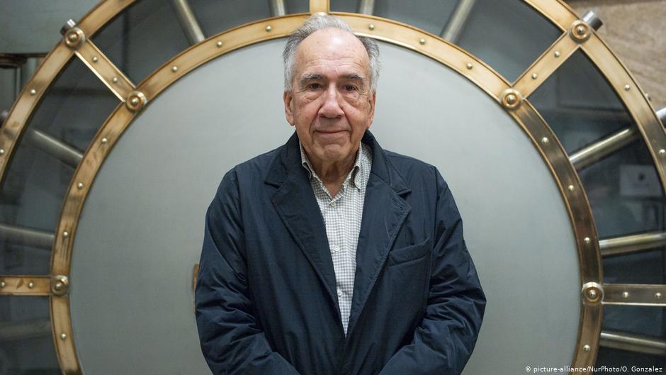El poeta español Joan Margarit ganó el Premio Cervantes 2019
