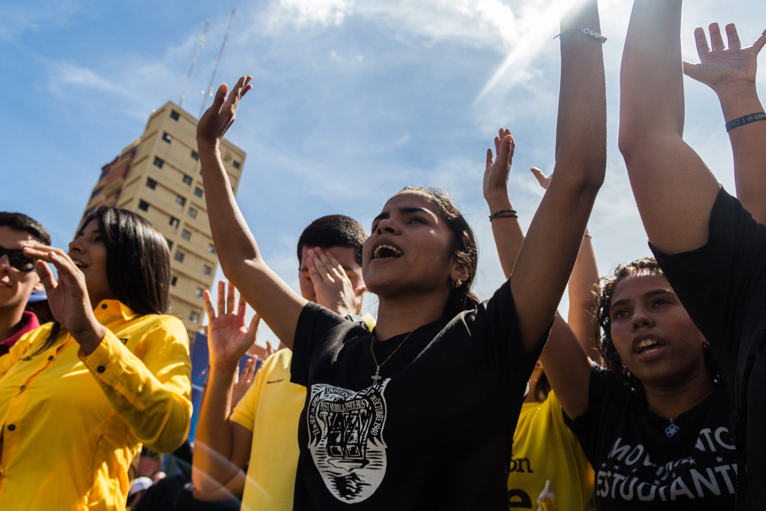 Las transiciones democráticas: claves de John Magdaleno
