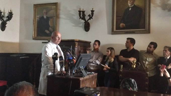 más de la mitad de los laboratorios están cerrados