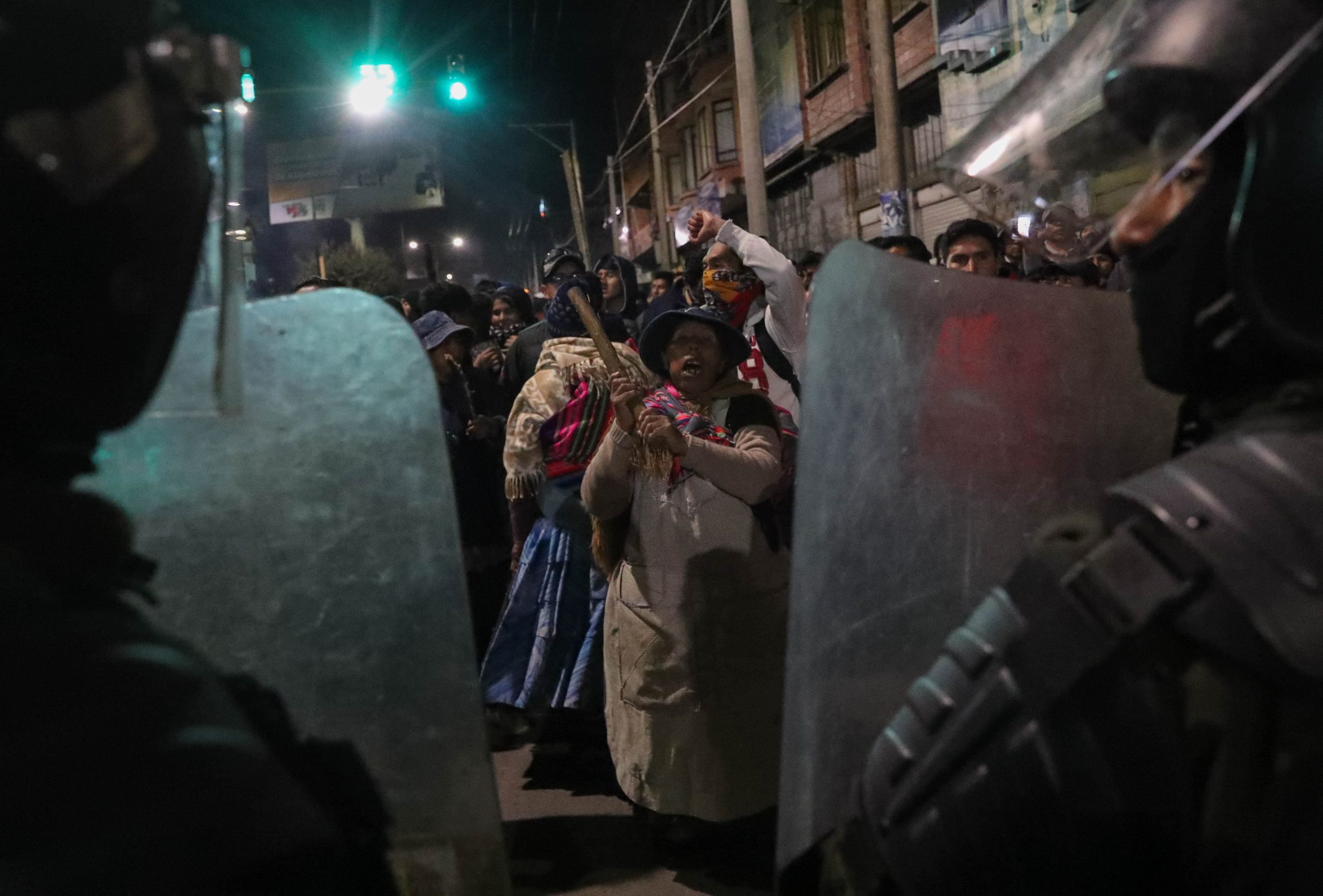 La ola de violencia se mantiene en Bolivia después de las elecciones presidenciales