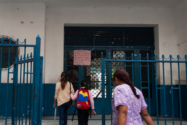 Cambio del calendario escolar debe ser consultado a todos los sectores, sostiene el Magisterio