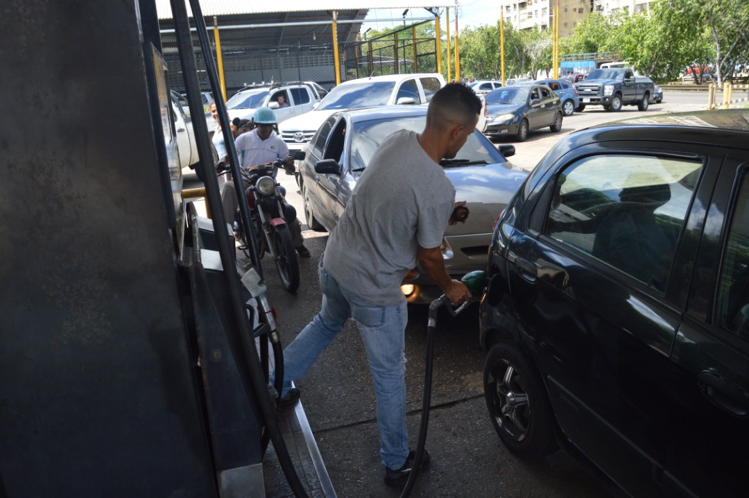 Los municipios Heres y Caroní recibirán gasolina por terminal de placa