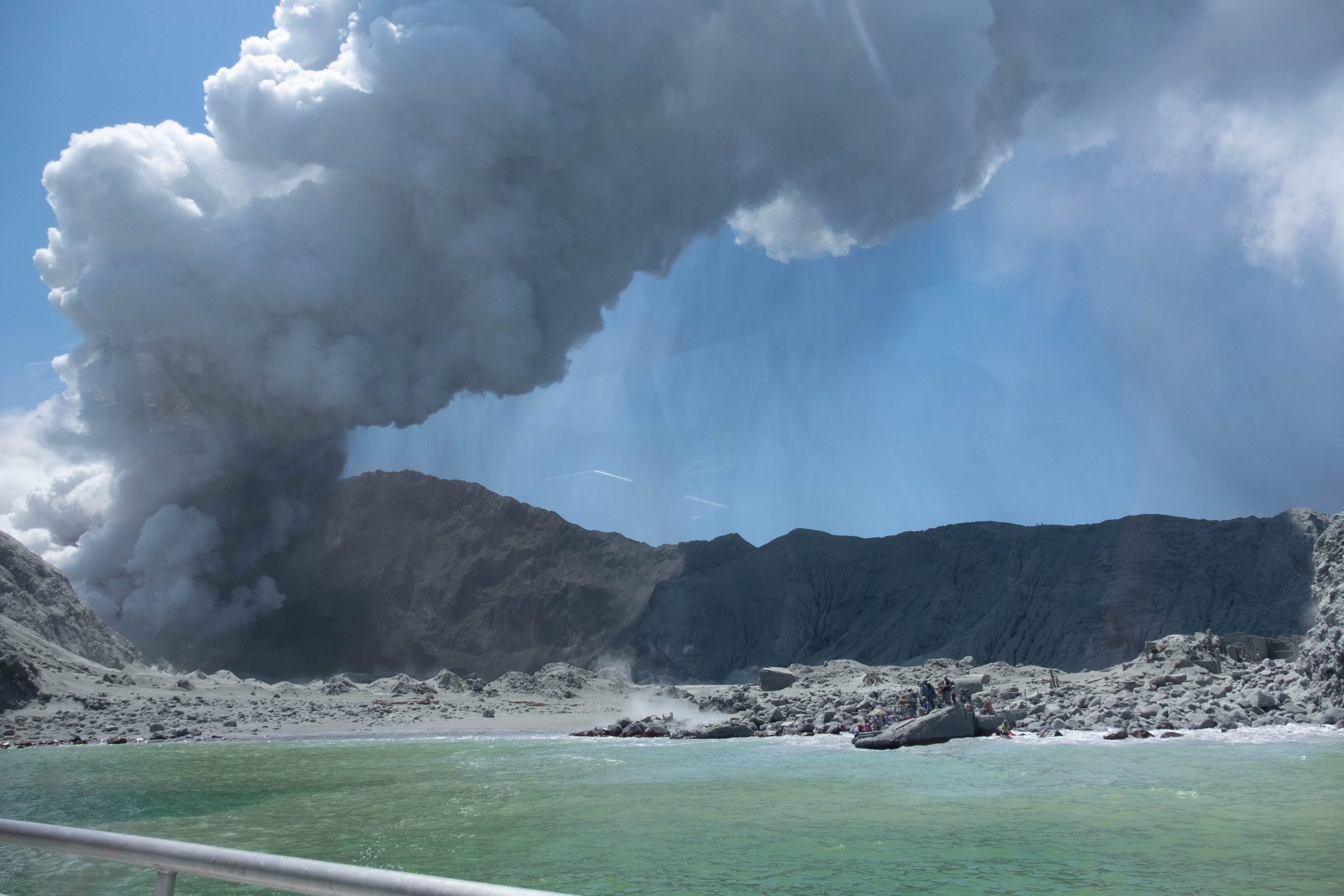 El volcán se encuentra en una isla deshabitada de Nueva Zelanda