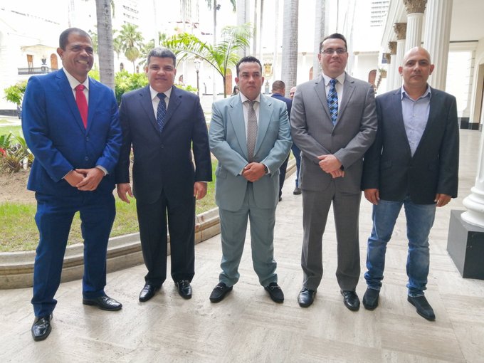 Chavismo elige a diputado Luis Parra presidente de la AN