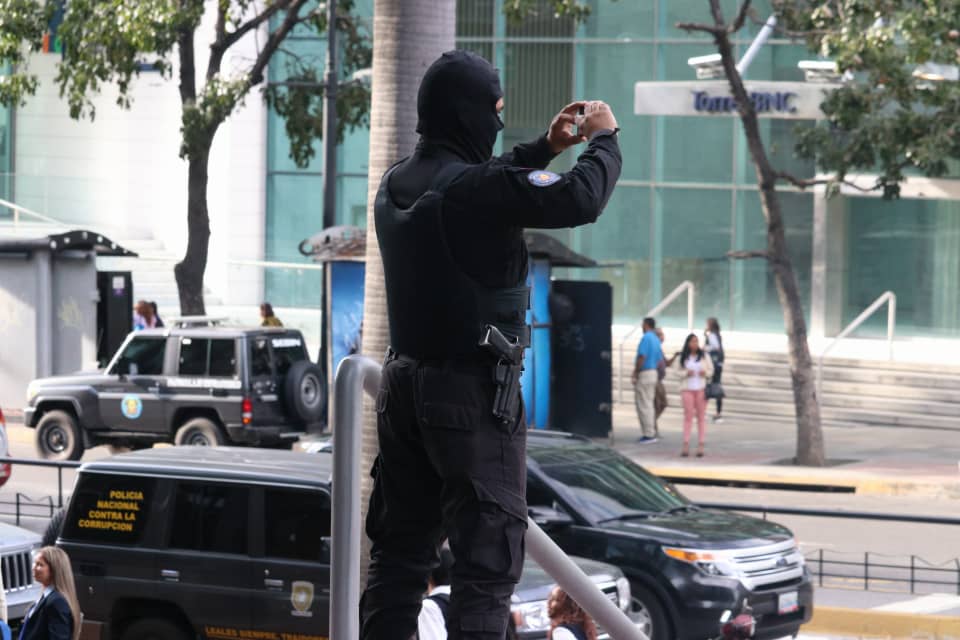 En la torre Zurich funcionan oficinas de la Presidencia encargada