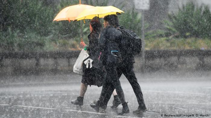 Lluvias ayudan a apagar incendios en el este de Australia