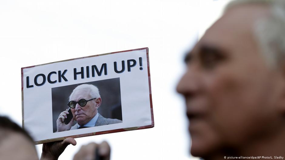 Trump acusado de injerencia judicial a favor de Roger Stone