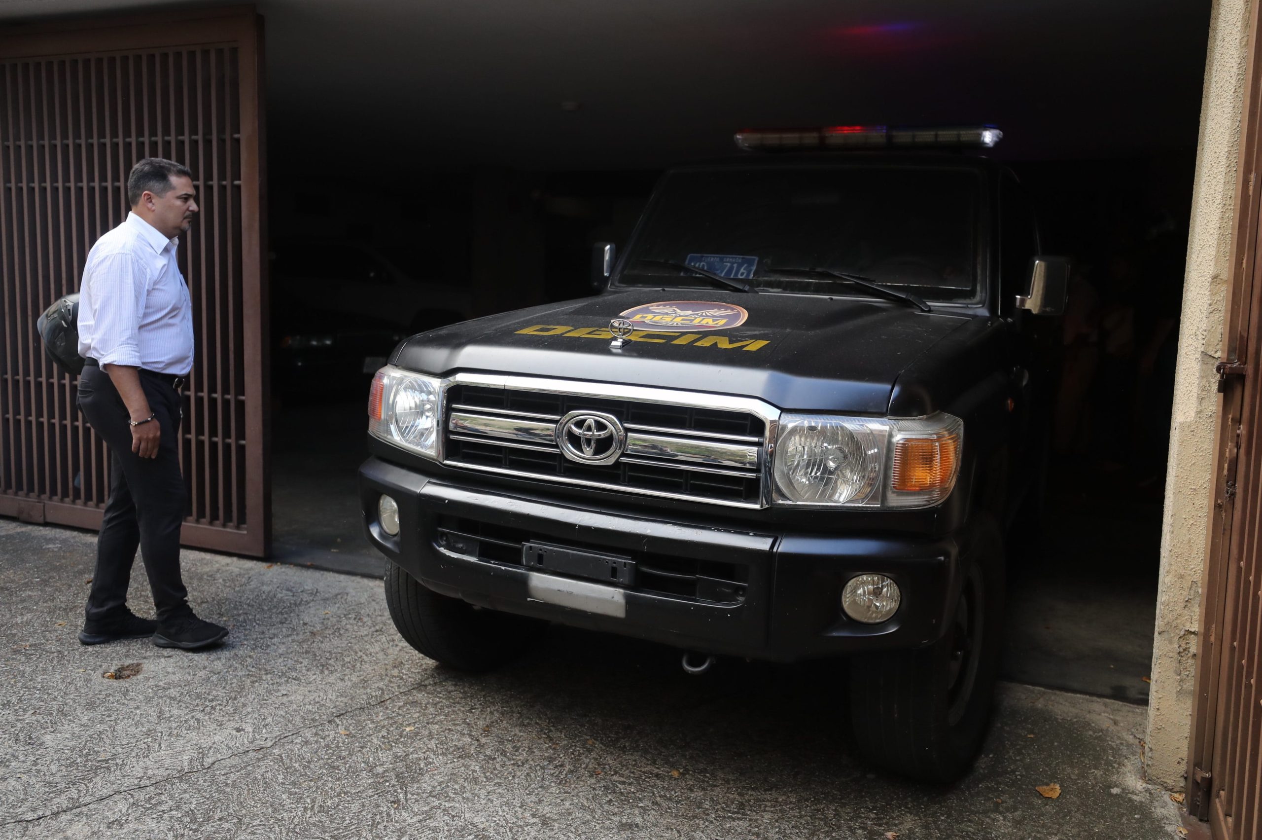Guaidó afirma que allanamiento a casa de su tío es una farsa