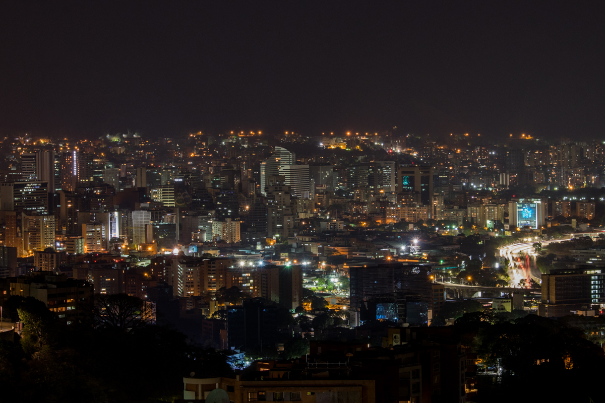 Sin luz sectores de la Gran Caracas este #7Julio