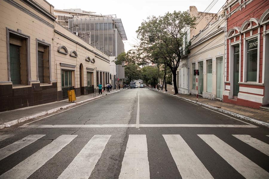 Paraguay registra primer muerto por COVID-19 y Brasil suma once fallecidos