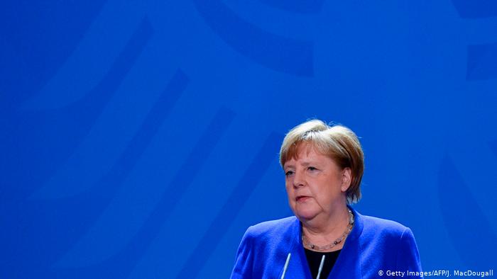 Merkel anuncia cierre de fronteras de la UE por 30 días