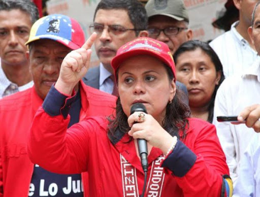Gobernadora de Delta Amacuro pide a jefe militar citar a periodista por criticar sistema de salud