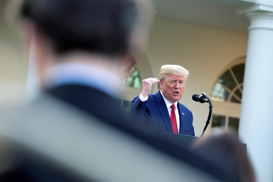 Trump anticipa dos semanas muy dolorosas en EEUU por el coronavirus