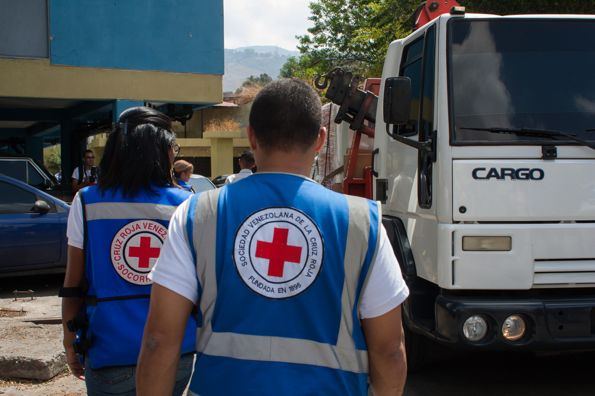 Ingresan a Venezuela 45 toneladas de ayuda humanitaria de la Cruz Roja