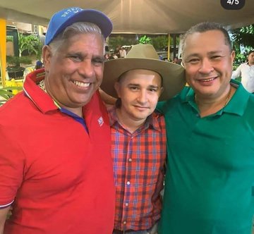 Orlando Silva y Douglas Rico