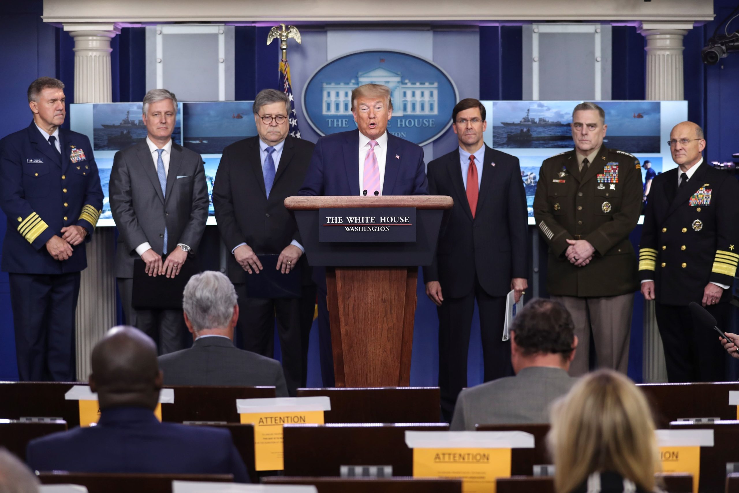 Trump lanza "mayor operativo antinarcóticos" con despliegue de flota naval en Mar Caribe