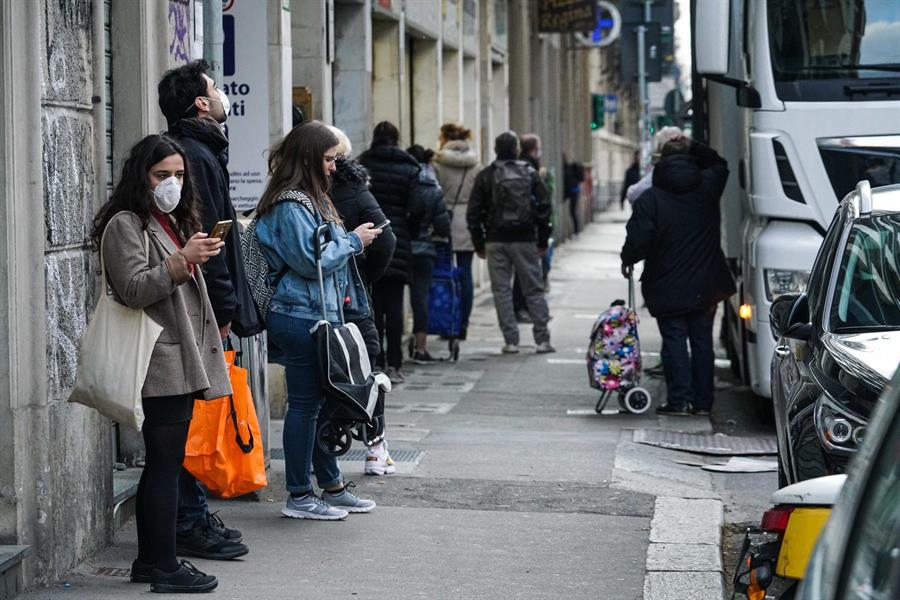 Italia registra 681 fallecidos en 24 horas, la mejor cifra en nueve días