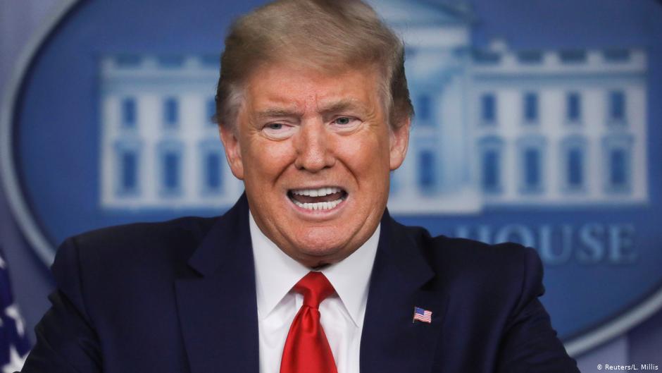 Trump se retracta y dice que la sala de crisis seguirá "indefinidamente"