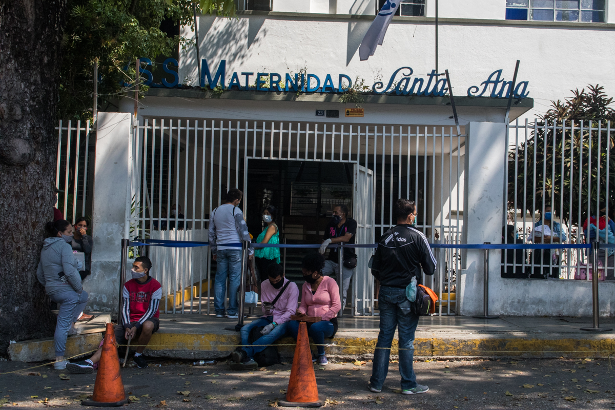 Parir en pandemia: maternidad Santa Ana suspende visitas, pero sigue pidiendo insumos a embarazadas