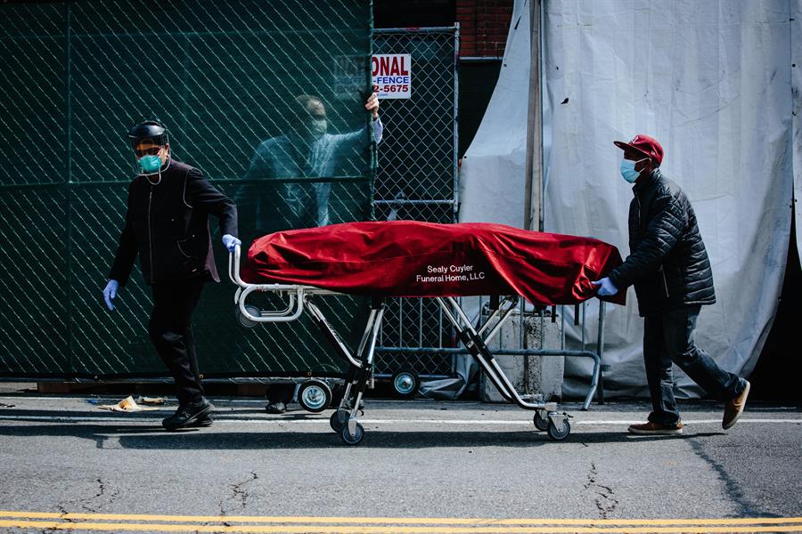 Muertos por COVID-19 superan los 100.000 en el mundo, según Johns Hopkins