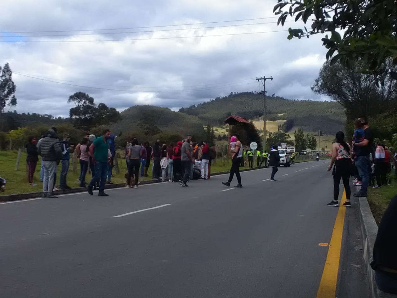 Polícia y Migración Colombia impiden a 103 venezolanos viajar a la frontera