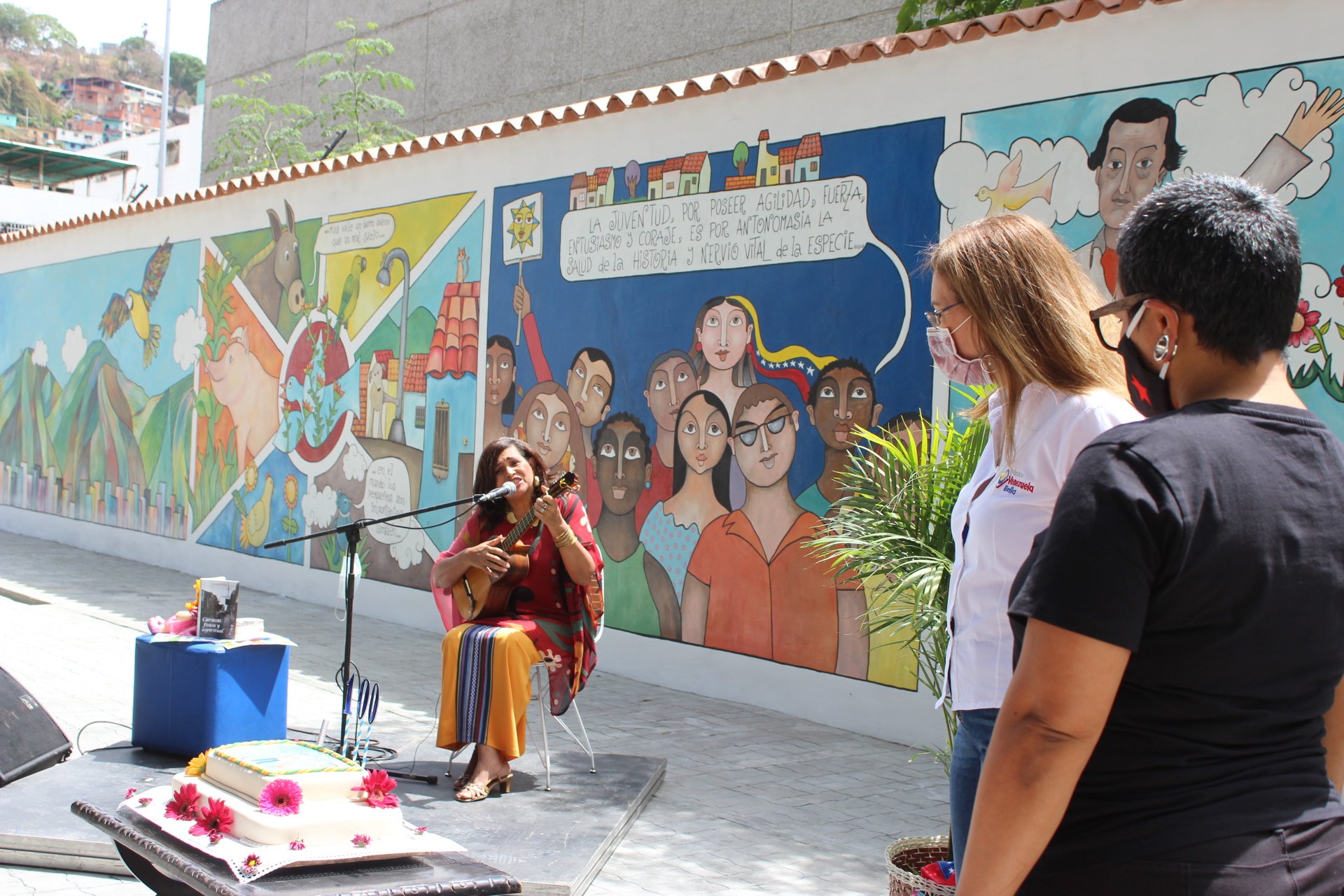 Maduro pidió llenar el país de murales sobre Aquiles Nazoa