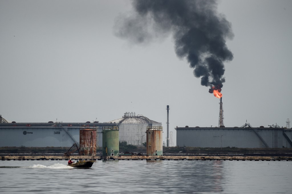 Buque con gasolina iraní descargará combustible en El Palito