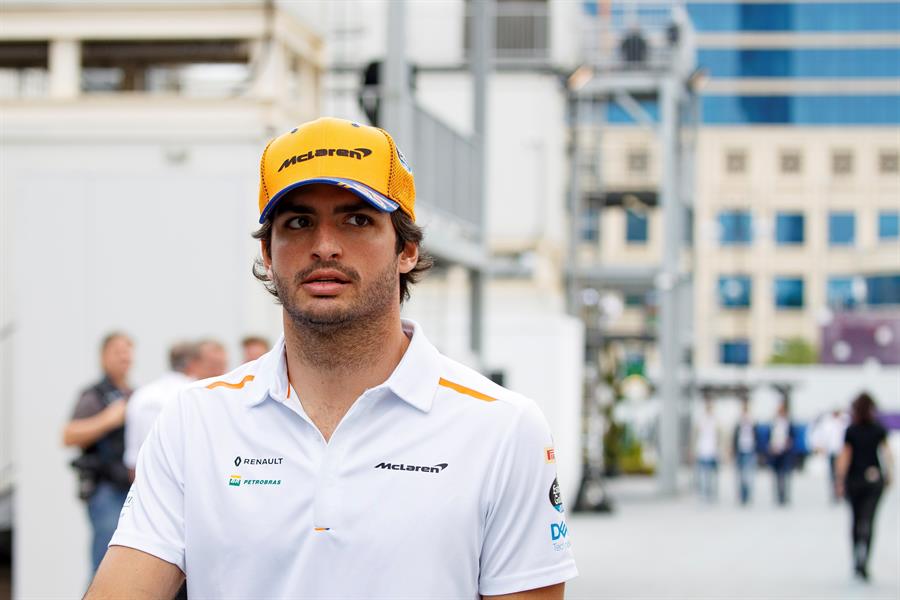 Carlos Sainz, piloto de Ferrari por dos años desde 2021
