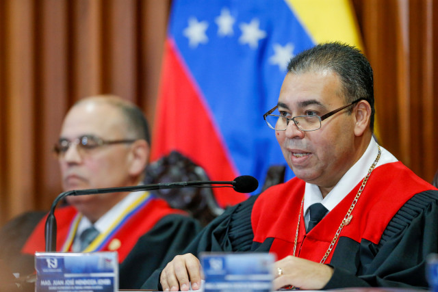 TSJ trunca elección de un nuevo CNE y amenaza a diputados, señalan constitucionalistas