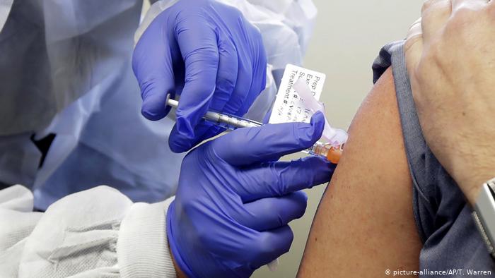 Farmacéutica muestra resultados esperanzadores en vacuna para COVID