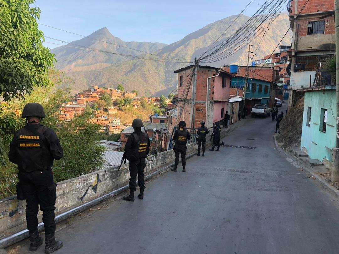 "Andamos con miedo", dicen vecinos de zonas cercanas a Petare sobre operativo